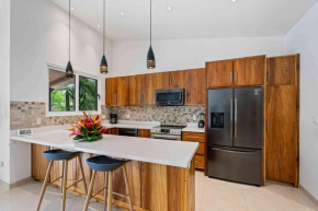 Large Pool 3BD Property Close to Potrero Beach